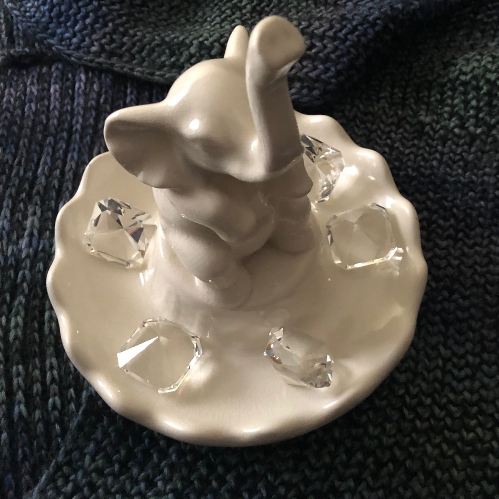 Elephant jewelry holder